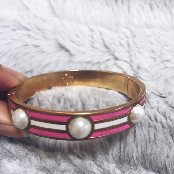 Pink and White Pearl Bangle Bracelet - Picture 2 of 3